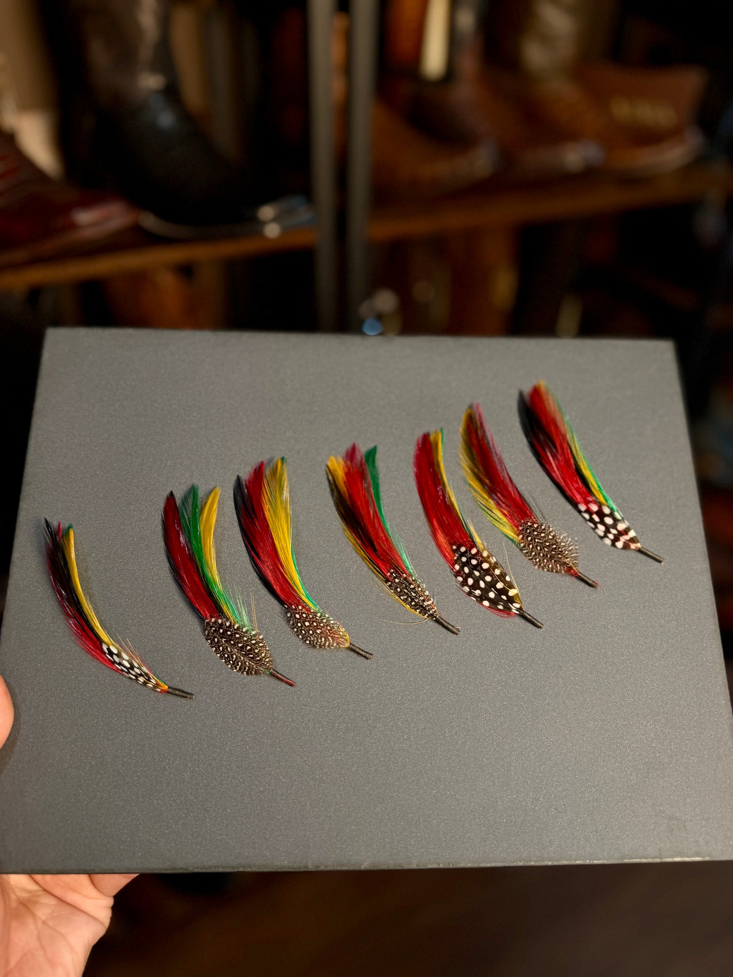 2 PLUMAS/FEATHERS STETSON STYLE