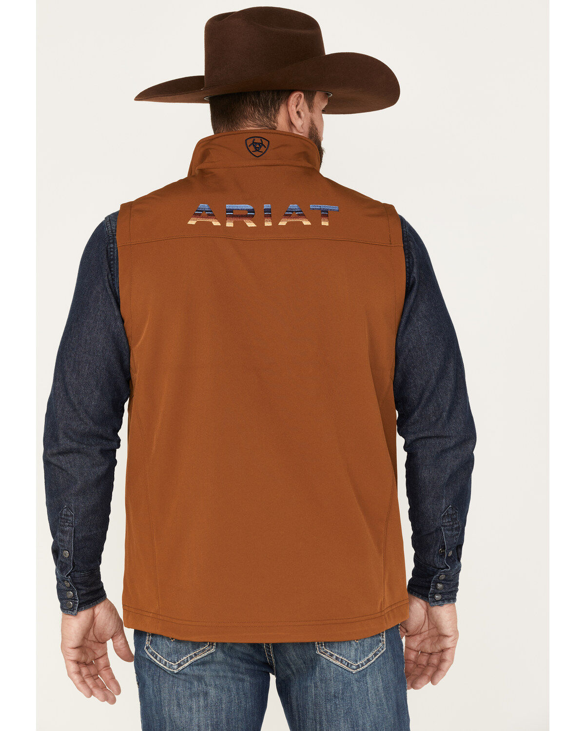 ARIAT MEN'S LOGO 2.0 SOFTSHELL VEST CHESNUT